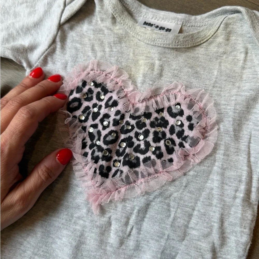 *Vintage* Denny’s! Baby One-Piece Romper with Pink Leopard Heart